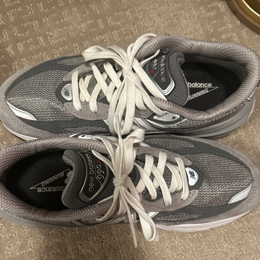 New Balance Women's Charcoal and Light Gray Sneakers - Picture 3 of 3